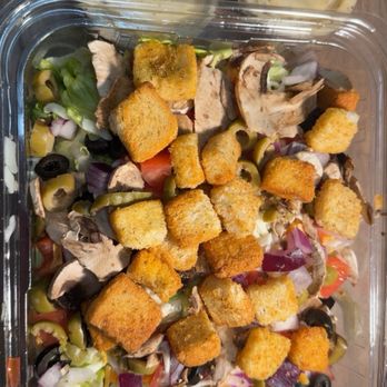 Barro's Pizza - Veggie salad & poppyseed dressing - Pizza Near Me - Tempe, Arizona