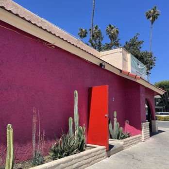Borreguitas Bar Express - The pretty pink walls + palm trees - Mexican Near Me - Pomona, California