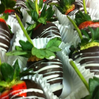 Andree's - Chocolate covered strawberries! - Bakeries Near Me - Fairhope, Alabama
