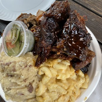 J & J Smokehouse BBQ - burnt ends, jerk chicken and brisket in there somewhere, mashed potatos, and mac/cheese with pickled cucumbers - Barbeque Near Me - Catskill, New York J & J Smokehouse BBQ - burnt ends, jerk chicken and brisket in there somewhere, mashed potatos, and mac/cheese with pickled cucumbers - Barbeque Near Me - Catskill, New York