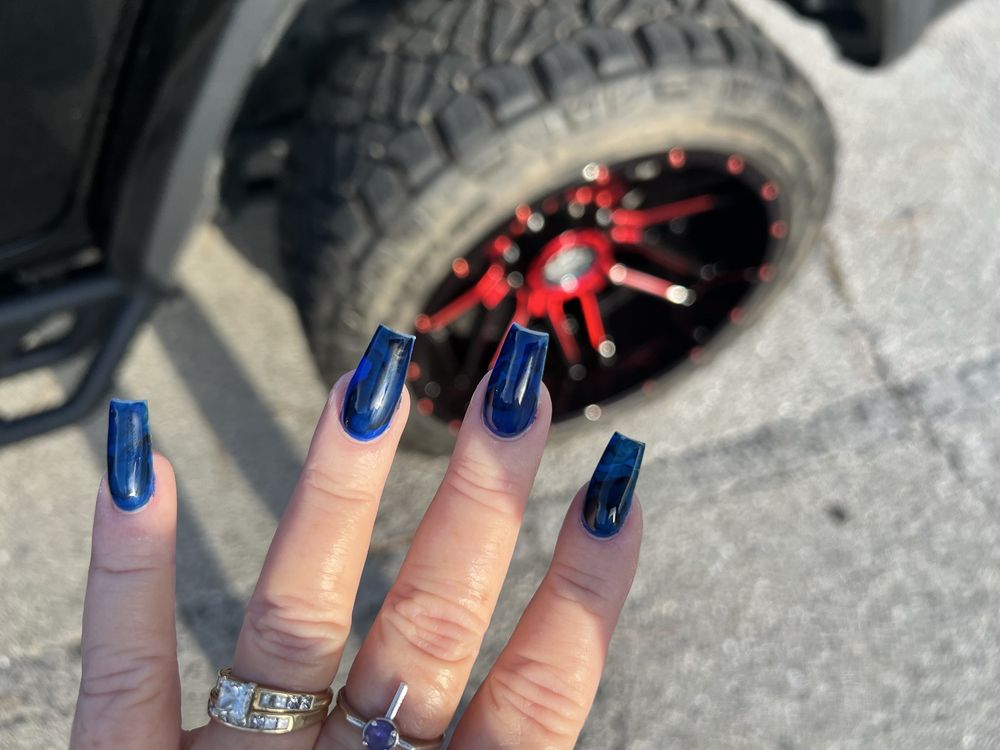 Coho Nails & Spa Logo