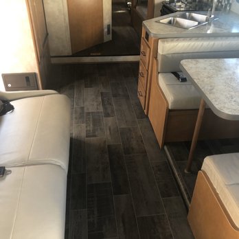 Apollo Motorhome Holidays - Living - RV Rental Near Me - Las Vegas, Nevada