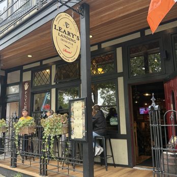 Leary's Landing Irish Pub - Irish Pub Near Me - Bar Harbor, Maine