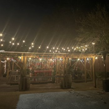 Maxine's On Shine - Outside seating area. We did overhear this is being changed to a pavilion covered patio soon. - New American Near Me - Orlando, Florida