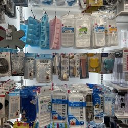 Daiso - Ice cube trays