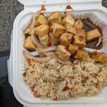 QQ Noodle - Lemongrass tofu on fried rice, regular size - Vietnamese Near Me - Marina, California