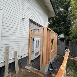Pedersen Builds - Framing in new mudroom