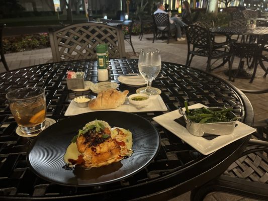 Parkshore Grill by null