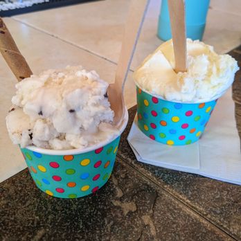 Gianni's Pizza - Lemon Meringue and Mint gelato. - Italian Near Me - Monterey, California Gianni's Pizza - Lemon Meringue and Mint gelato. - Italian Near Me - Monterey, California