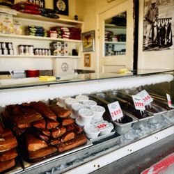 Barnacle Bill's Seafood Market - Check it out