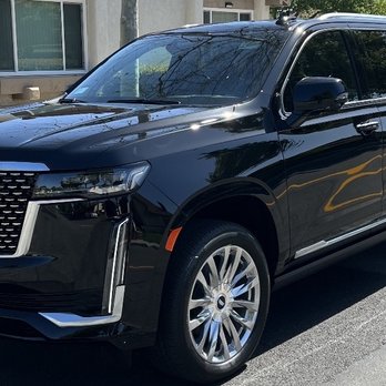 ILC Limousine - SUV Cadilac - Airport Shuttles Near Me ILC Limousine - SUV Cadilac - Airport Shuttles Near Me