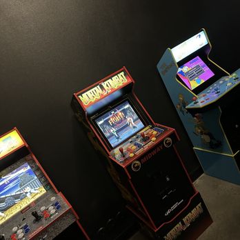 Yo Mochi - a row of arcade machines - Donuts Near Me - Henderson, Nevada