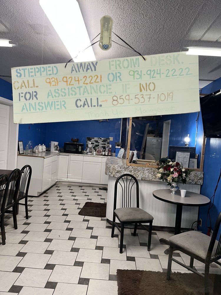 MOUNTAIN INN Updated September 2024 11 Reviews 715 W Main St