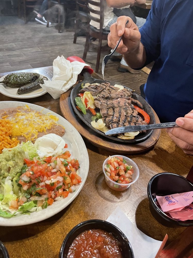 Mezcales Mexican Bar & Grill