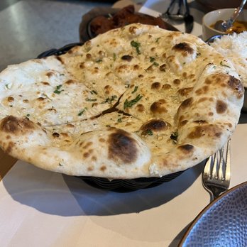 Ashoka - Amsterdam Centrum - Garlic naan - Himalayan/Nepalese Near Me - Amsterdam, New Hampshire