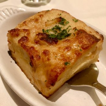 Cole's Chop House - We like our dessert savory... these are the au gratin potatoes..... yummmm - Steakhouses Near Me - Napa, California