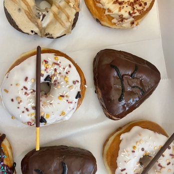 Good Dough - Yummy Harry Potter Donuts...kids loved - Donuts Near Me - Jacksonville, Florida Good Dough - Yummy Harry Potter Donuts...kids loved - Donuts Near Me - Jacksonville, Florida