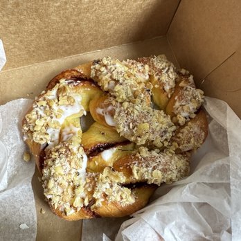 Naa's Bakery - Bakeries Near Me - Norfolk, Virginia