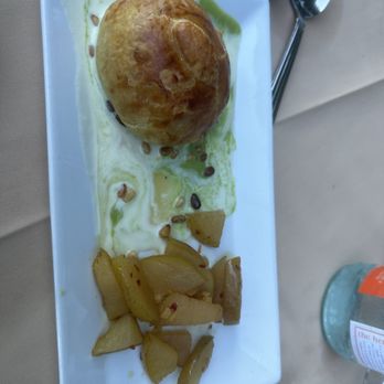Geoffrey's Malibu - Baked Brie in Puff Pastry - Seafood Near Me - Malibu, California