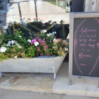 Malibu Beach House - In front of the beautiful shop! - Home Decor Near Me - Malibu, California Malibu Beach House - In front of the beautiful shop! - Home Decor Near Me - Malibu, California