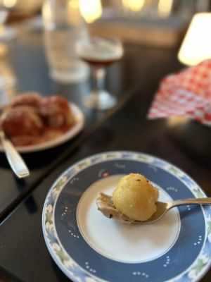 715 Restaurant by null
