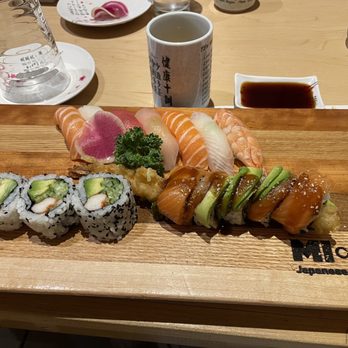 Mi Ne Sushi - Sushi combo - Sushi Bars Near Me - Aurora, Ontario