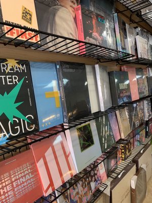 New World Gift 87 Photos 32 Reviews Music Dvds 9649 Folsom Blvd Sacramento Ca United States Phone Number Yelp