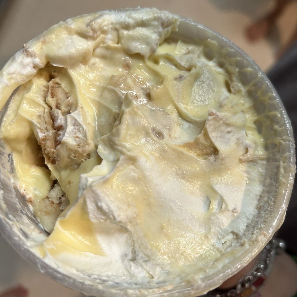 Suga's Cakery - Banana pudding - Bakeries Near Me - Pflugerville, Texas