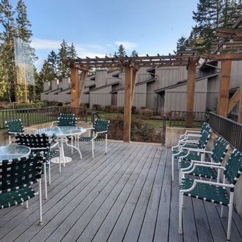 Blue Heron - Gathering Sitting Area - Vacation Rentals Near Me - Union, Washington