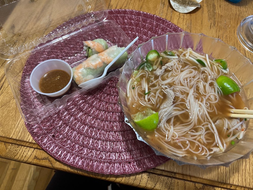 Pho Bonsa, Chico Roadtrippers