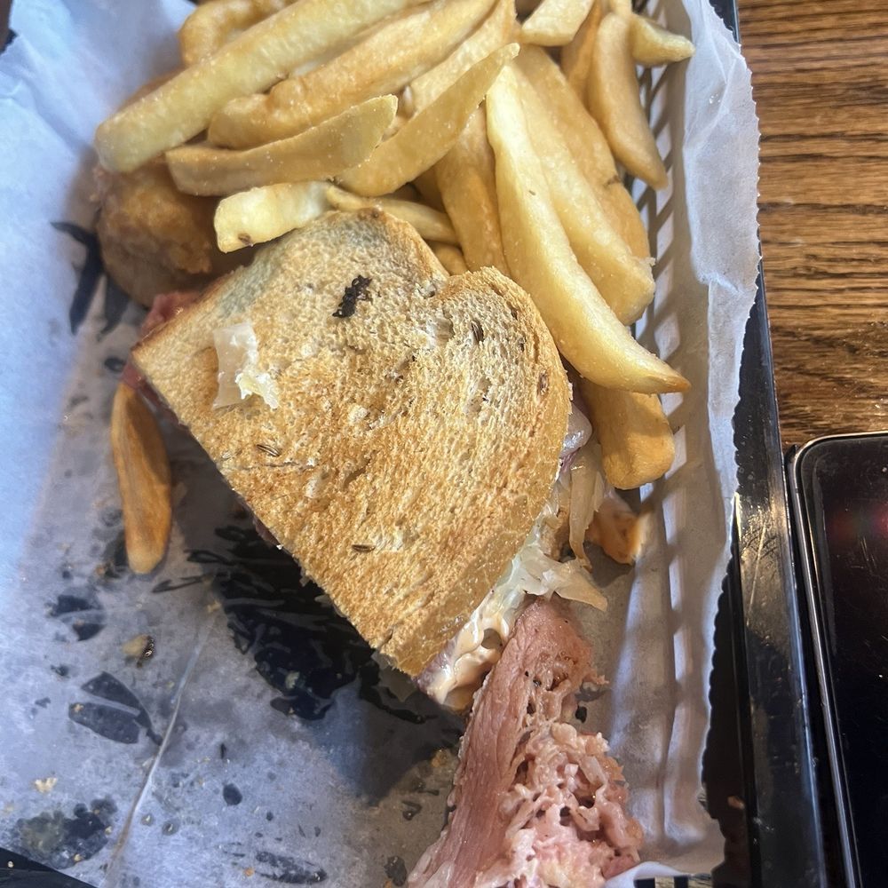 9 East Taphouse - Reuben- check out the grizzle - Bars Near Me - Dover, Delaware 9 East Taphouse - Reuben- check out the grizzle - Bars Near Me - Dover, Delaware