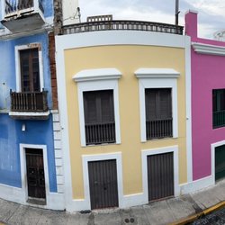 El Quinqué - Panoramic view of rooftop.