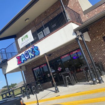 Zack's Frozen Yogurt - Front entrance - Ice Cream & Frozen Yogurt Near Me - Houma, Louisiana