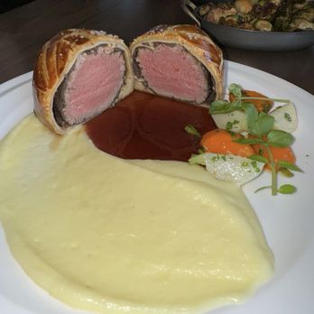 Gordon Ramsay Restaurants - Beef wellington - Breakfast & Brunch Near Me - St. Louis, Missouri
