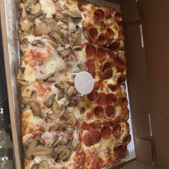 Jet's Pizza - 1/2 mushroom, 1/2 spicy pepperoni - Pizza Near Me - Jacksonville, Florida Jet's Pizza - 1/2 mushroom, 1/2 spicy pepperoni - Pizza Near Me - Jacksonville, Florida