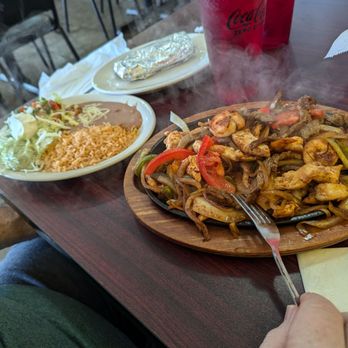 La Casita Mexican Restaurant - Fajitas - Mexican Near Me - Crystal River, Florida