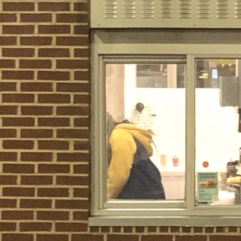 McDonald's - Lazy employee - Fast Food Near Me - Knoxville, Tennessee