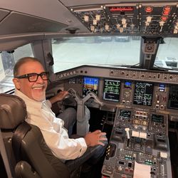 Ashkan Soleymani, DPM - Fly away