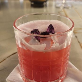 Château - La Vie en Rose - Cocktail Bars Near Me - Walnut Creek, California