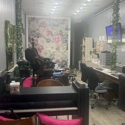 I Pin'k Nail Bar