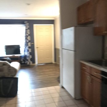 Bella-Vista Inn - Kitchen and living room - Hotels Near Me - Caseville, Michigan Bella-Vista Inn - Kitchen and living room - Hotels Near Me - Caseville, Michigan