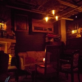 The Blind Rabbit - Dark and intimate atmosphere. Love it! - Cocktail Bars Near Me - Anaheim, California