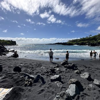 Black Sand Beach - Beaches Near Me