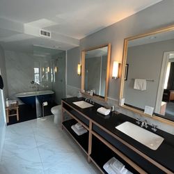Kimpton Schofield Hotel