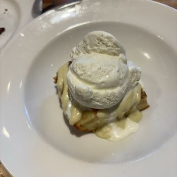 East End Grill - Bread Pudding - New American Near Me - Lafayette, Indiana East End Grill - Bread Pudding - New American Near Me - Lafayette, Indiana