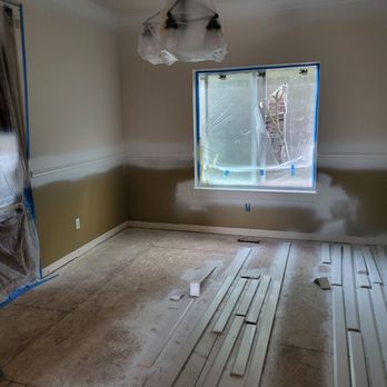 V Royal T Property Services - Dining room and baseboards in process - Painters Near Me - Vancouver, Washington V Royal T Property Services - Dining room and baseboards in process - Painters Near Me - Vancouver, Washington