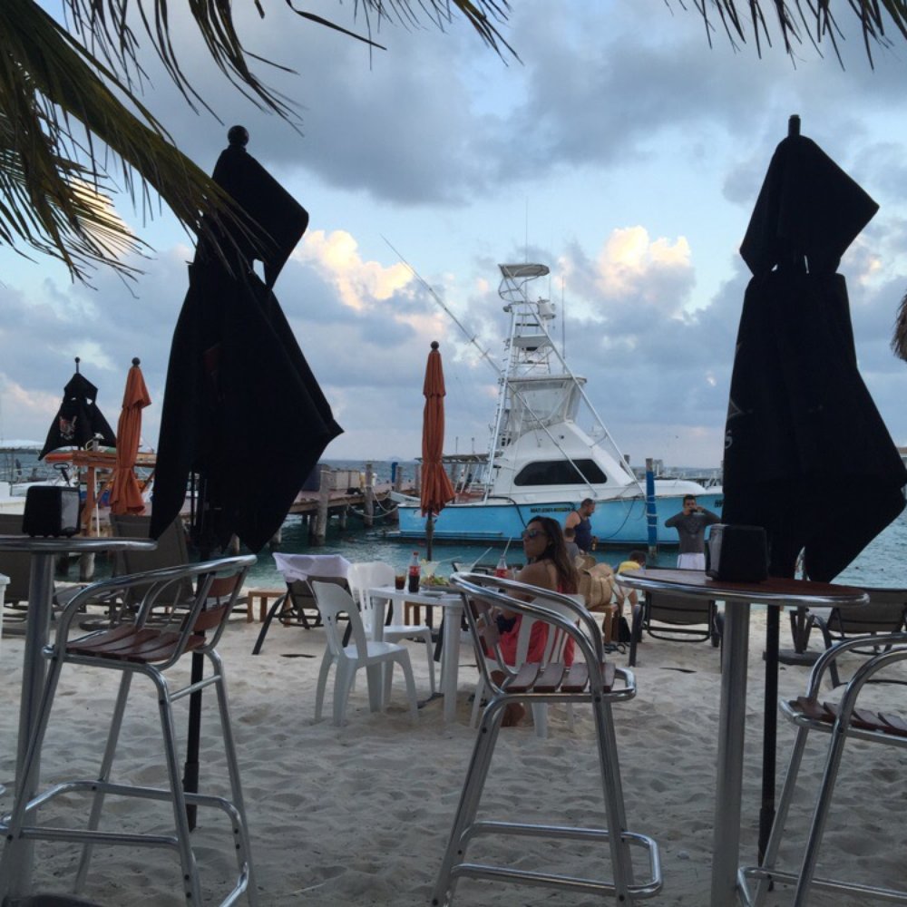 Muelle 7 - Cocktail Bars Near Me - Isla Mujeres, ROO Muelle 7 - Cocktail Bars Near Me - Isla Mujeres, ROO