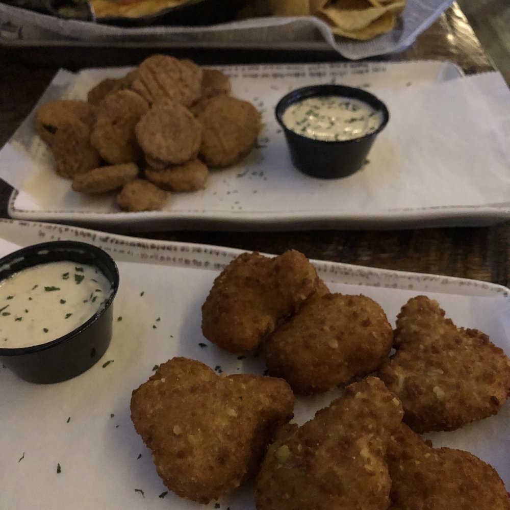 Maggies Town Tavern - Spinach & Artichoke Dip/ Fried pickles and brocolli bites - Bars Near Me - Wayne, New Jersey Maggies Town Tavern - Spinach & Artichoke Dip/ Fried pickles and brocolli bites - Bars Near Me - Wayne, New Jersey