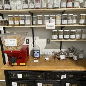 Tare Market Northeast - Organic Spices and PB machine - Cosmetics & Beauty Supply Near Me - Minneapolis, Minnesota Tare Market Northeast - Organic Spices and PB machine - Cosmetics & Beauty Supply Near Me - Minneapolis, Minnesota