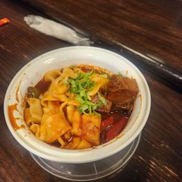 Dapang niu (medium spicy beef) Dapang niu (medium spicy beef)